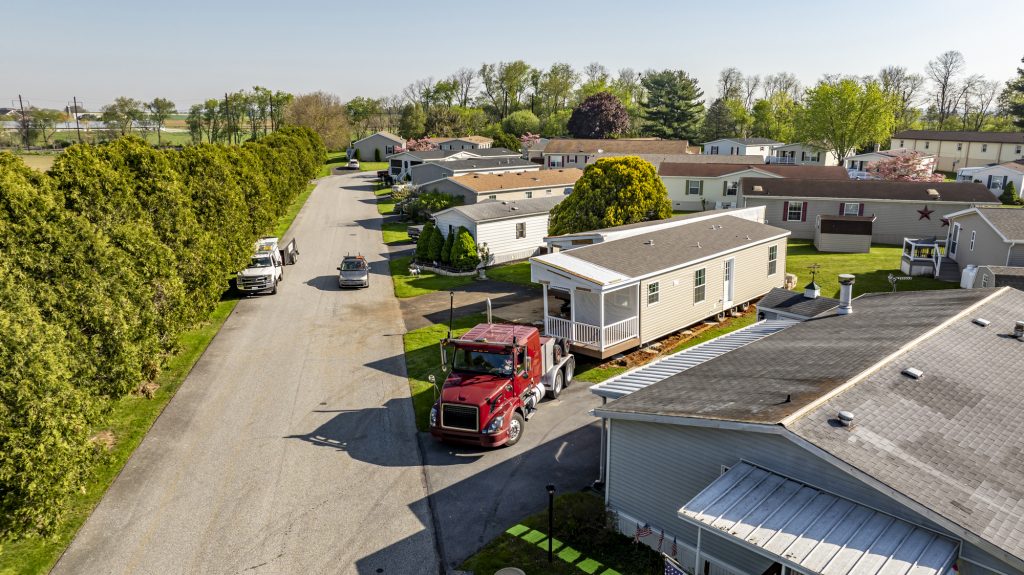 Manufactured Home Vs. Apartment - Which Fits Your Lifestyle?